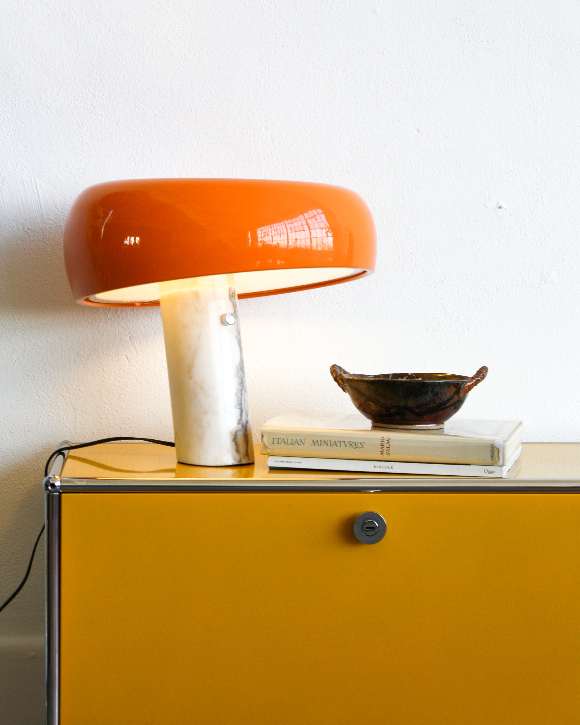 Peanut Table Lamp